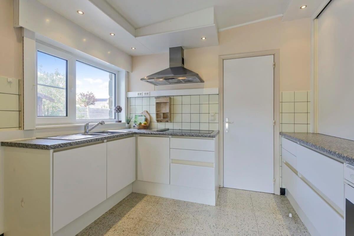 Huswell - Bungalow With Garden At 5 Minutes From The Beach De Haan Exterior foto