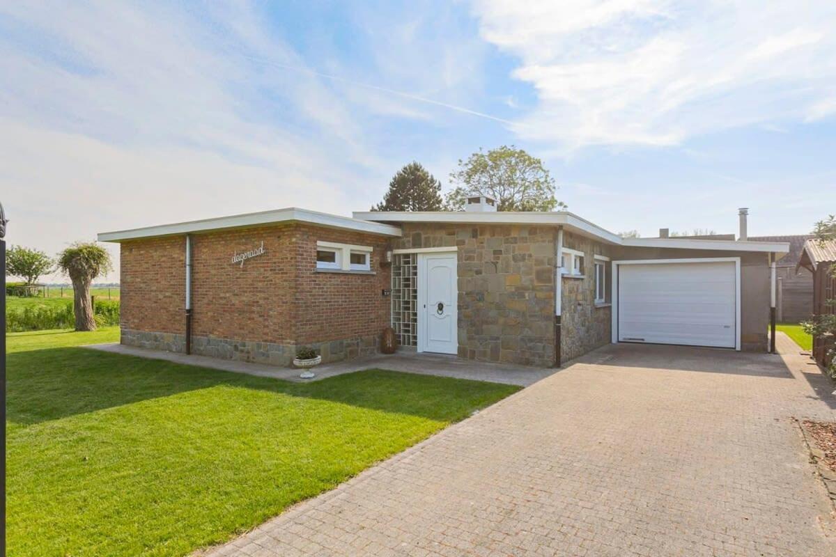 Huswell - Bungalow With Garden At 5 Minutes From The Beach De Haan Exterior foto